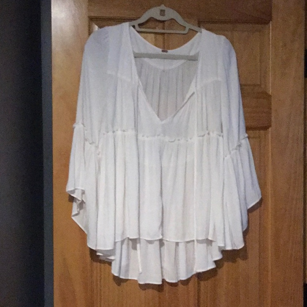 Free People Bohemian top with Bell Sleeves😍